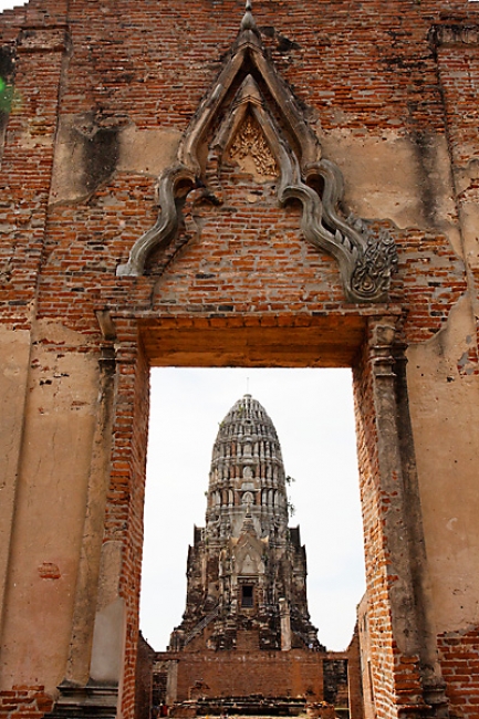 Wat Ratchaburana-003